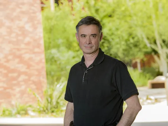Nikolich-'ugich Named Gerontologist of the Year