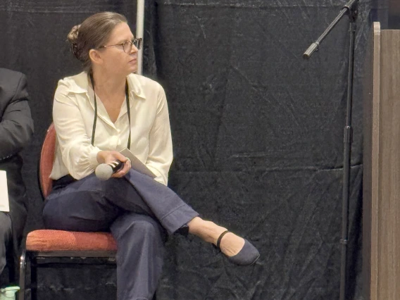 [The Pulmonary division’s Laura Meinke, MD, who is program director of the Internal Medicine Residency Program in Tucson, the largest at the college, during the Meet The Director event.]