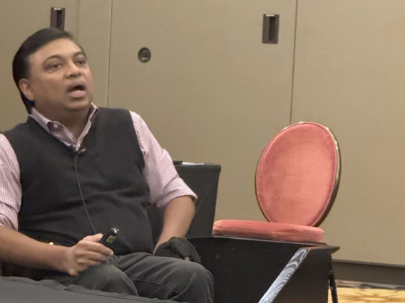 [A lecture on “Updates in Obesity Medicine” by Amit Algotar, MD, PhD, MPH, clinical associate professor, Department of Family & Community Medicine, and member, Cancer Prevention & Control Program, U of A Cancer Center.]