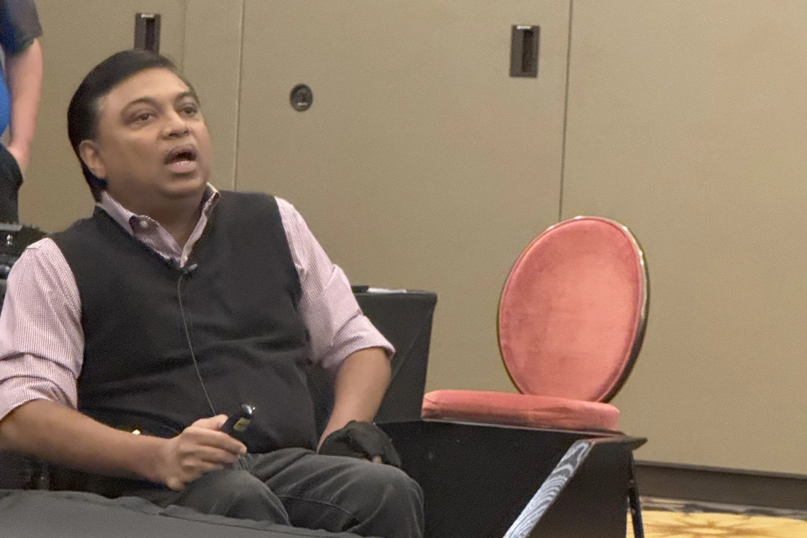 [A lecture on “Updates in Obesity Medicine” by Amit Algotar, MD, PhD, MPH, clinical associate professor, Department of Family & Community Medicine, and member, Cancer Prevention & Control Program, U of A Cancer Center.]