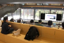 [As fellows and residents listen, the Carl Icahn School of Medicine at Mount Sinai’s Jonathan Himmelfarb, MD, notes how breakthroughs in understanding genetic/genomic biomarkers in medicine translate to kidney care advances.]
